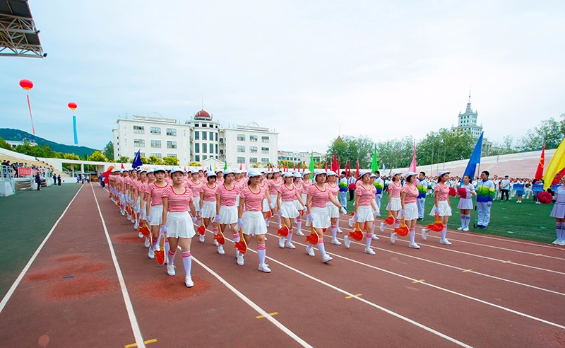 聯(lián)橋集團(tuán)在高區(qū)運(yùn)動會精彩綻放  勇奪團(tuán)體亞軍(圖9)